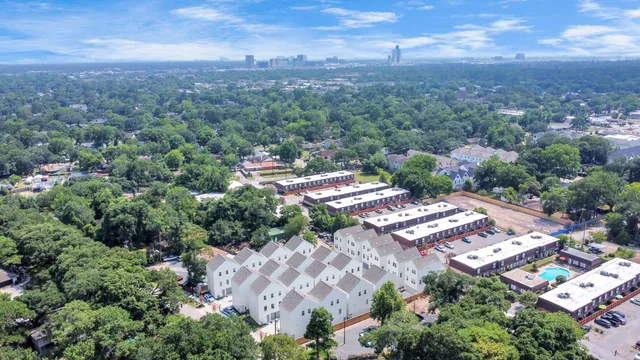 $2,450 | 2007 Bauer Drive, Unit E, Houston, TX 77080