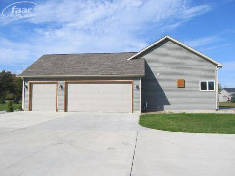 13088 Elms Road Clio, MI 48420 - Photo 6 of 21 20252662-5.JPG