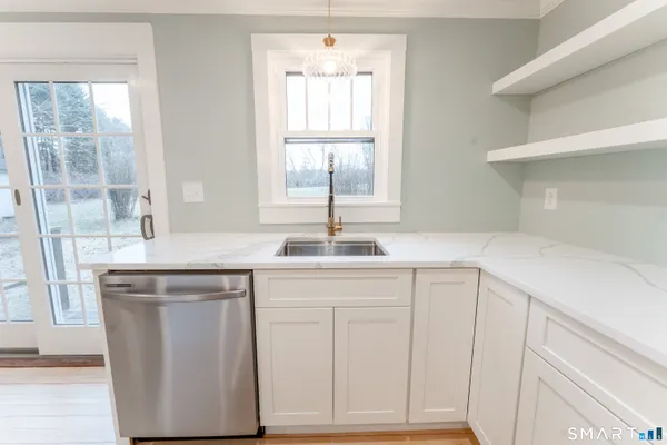 $474,900 | 125 Hagstrom Road, Thompson, CT 06255