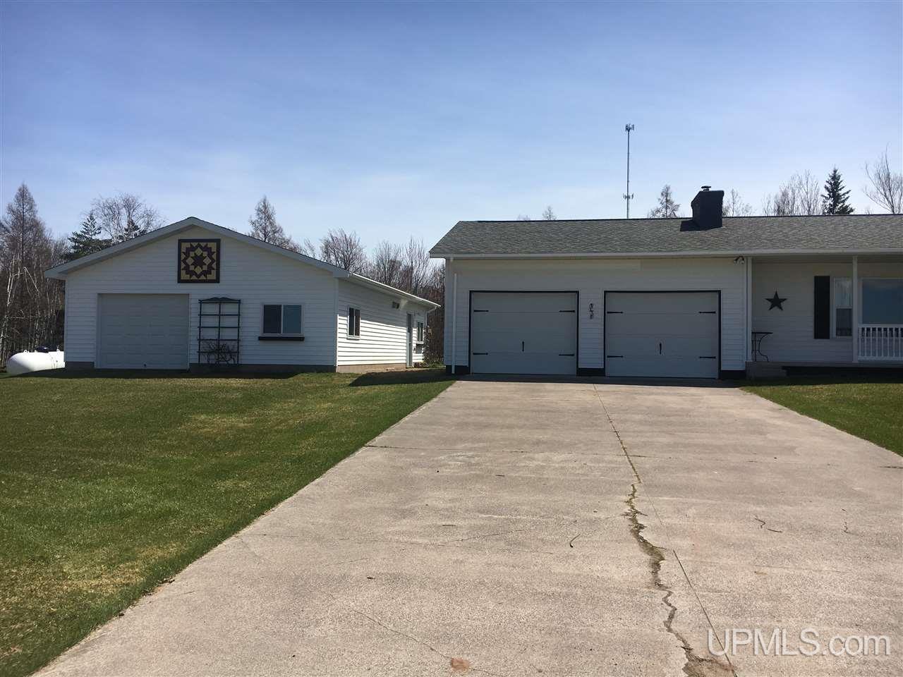 41049 North Entry Road Chassell, MI 49916 - Photo 2 of 24 Gallery Image 2