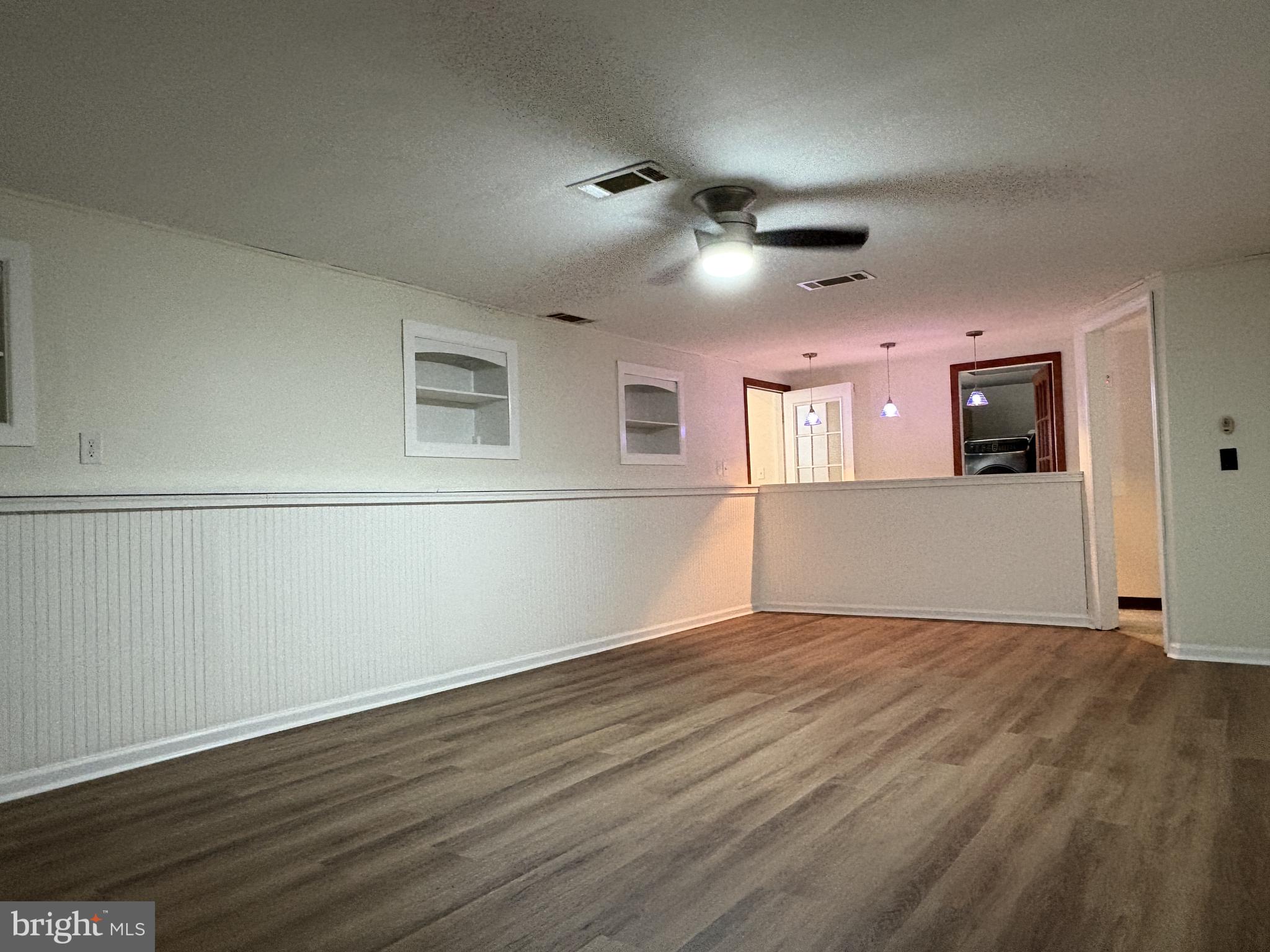 3 Radnor Road Newark, DE 19713 - Photo 27 of 39 Another View of Family Room w/ Ceiling Fan