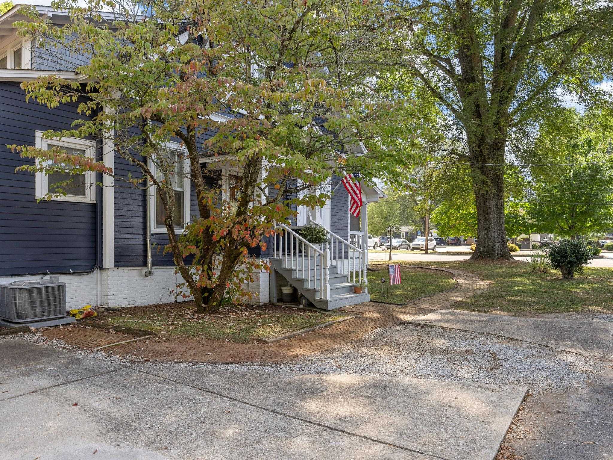 401 East Rutledge Avenue Gaffney, SC 29340 - Photo 8 of 49