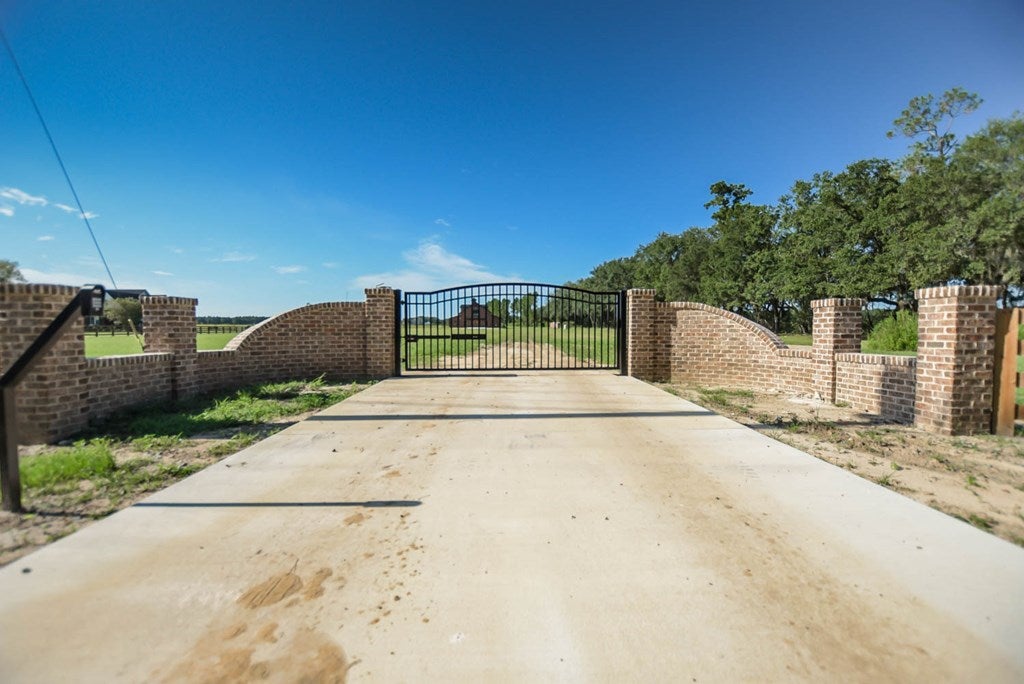 4303 Seckinger Road Valdosta, GA 31601 - Photo 5 of 52 Gallery Image 5