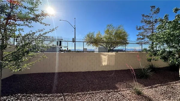 $1,450 | 9000 South Las Vegas Boulevard, Unit 1047, Las Vegas, NV 89123