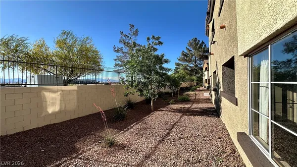 $1,450 | 9000 South Las Vegas Boulevard, Unit 1047, Las Vegas, NV 89123