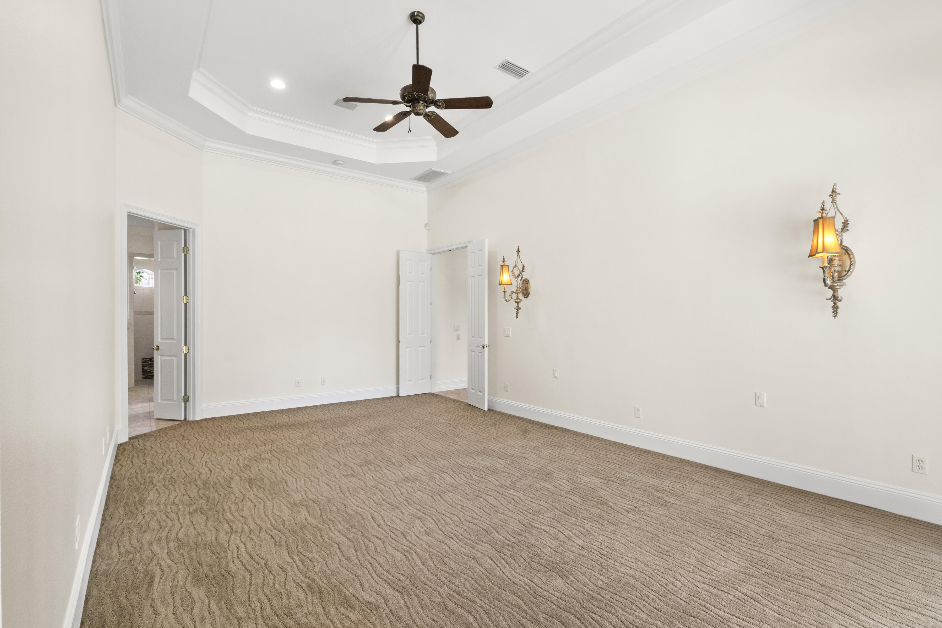 4304 Stonebridge Road Destin, FL 32541 - Photo 48 of 72 a view of empty room with ceiling fan