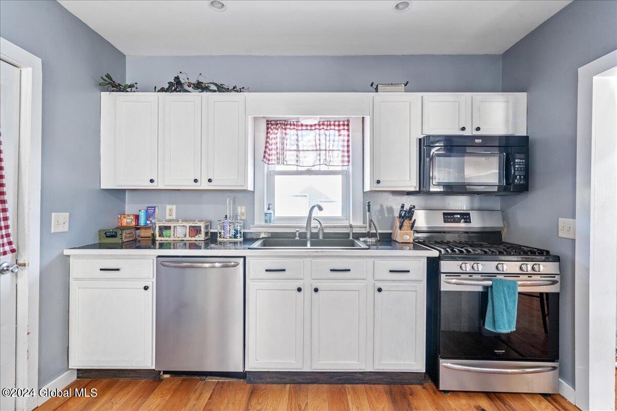 159 Meadowbrook Road Queensbury, NY 12804 - Photo 18 of 66 36-159 Meadowbrook-11