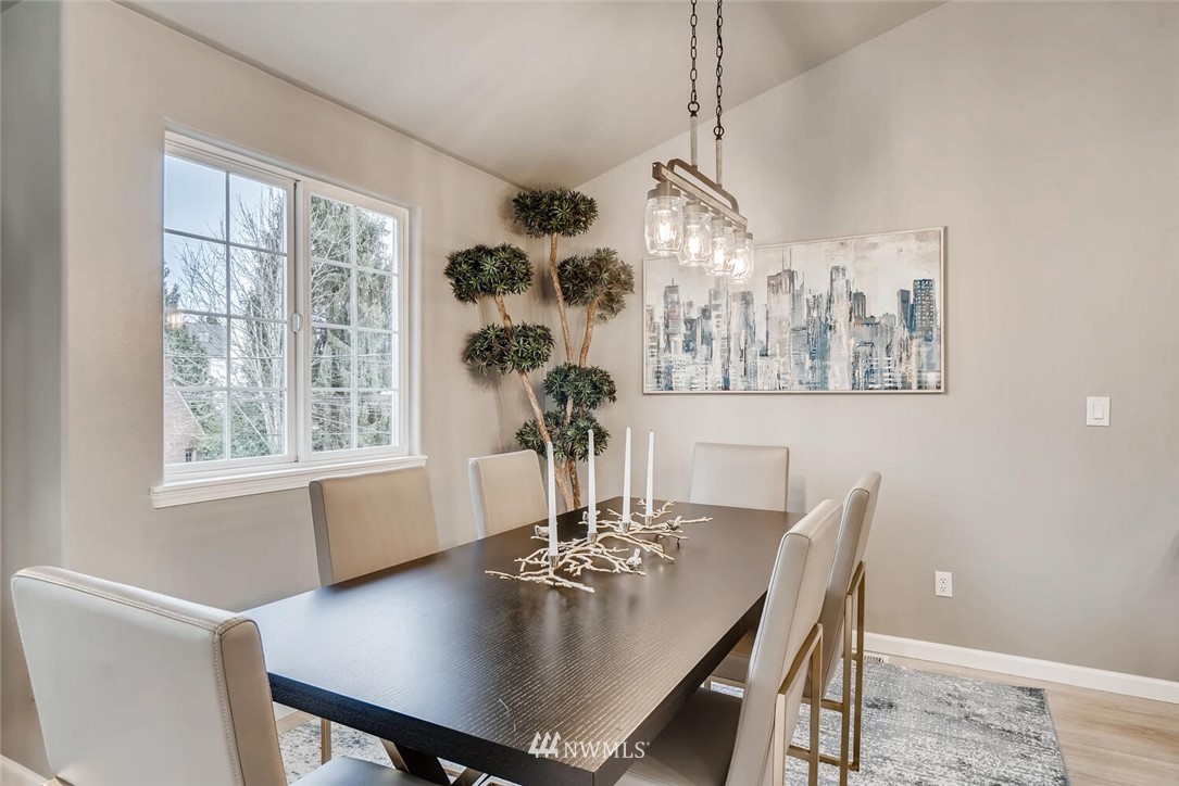 532 Northeast 98th Street Seattle, WA 98115 - Photo 15 of 37