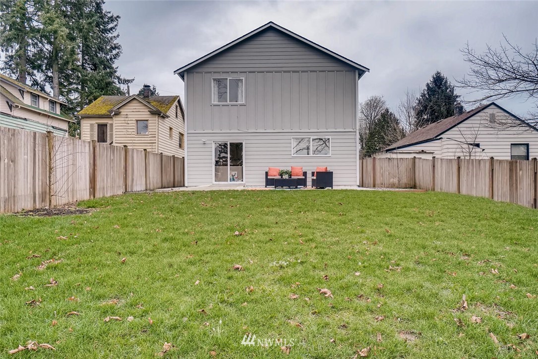 532 Northeast 98th Street Seattle, WA 98115 - Photo 33 of 37