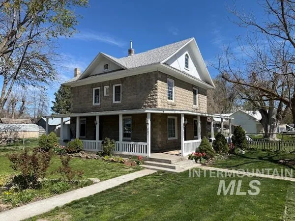 $317,000 | 902 East Main Street, Weiser, ID 83672