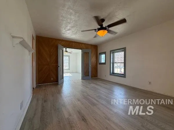 $322,500 | 902 East Main Street, Weiser, ID 83672