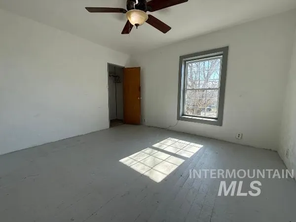 $322,500 | 902 East Main Street, Weiser, ID 83672