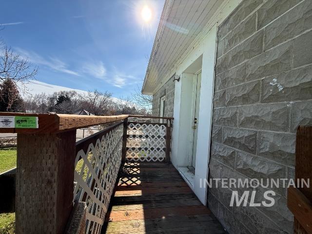 902 East Main Street Weiser, ID 83672 - Photo 42 of 45 View of balcony