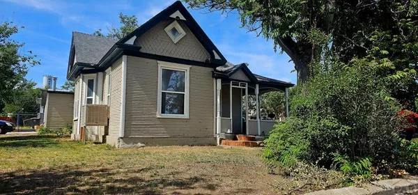 $215,000 | 121 1st Street, Manzanola, CO 81058