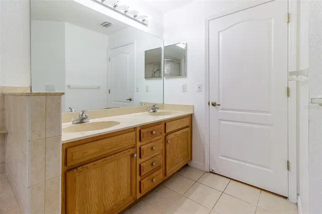 a view of a bathroom