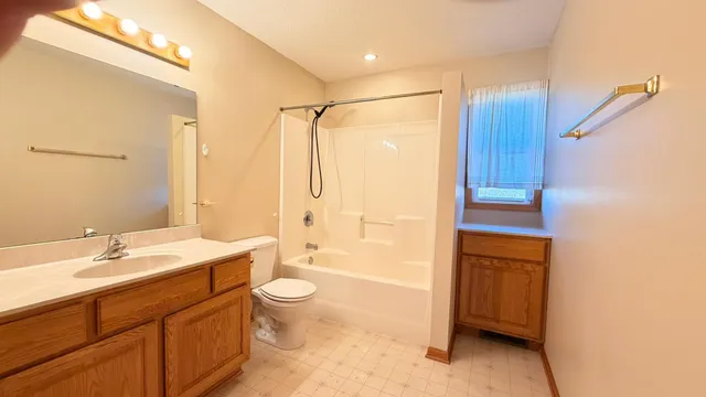 $510,000 | 4490 29th Street Southeast, Rochester, MN 55904