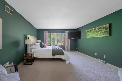 $785,000 | 5800 Ivanhoe Circle, Fitchburg, WI 53711