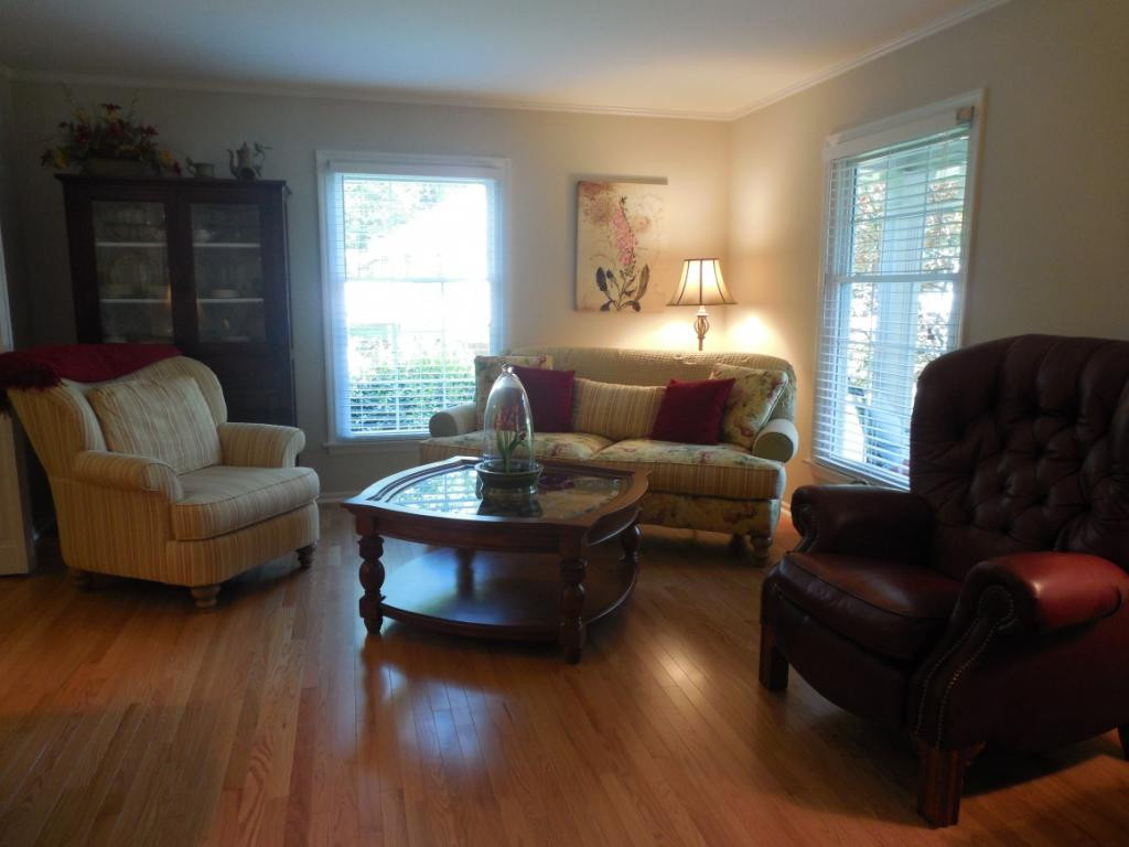 2012 Lynwood Road Kingsport, TN 37660 - Photo 5 of 36 Photo 5