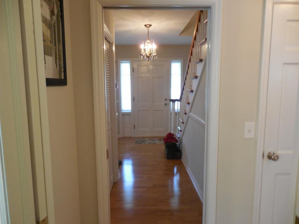 2012 Lynwood Road Kingsport, TN 37660 - Photo 9 of 36 Photo 9