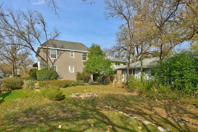 a view of backyard of house