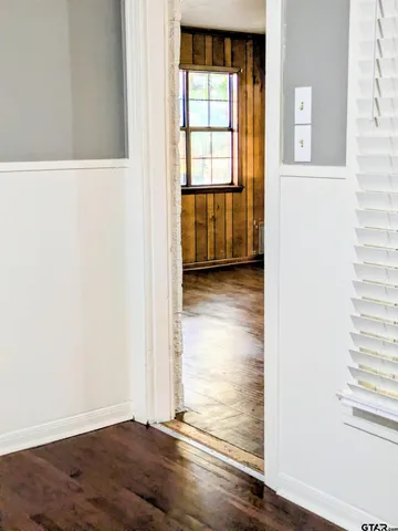 $289,000 | 901 North Azalea Drive, Tyler, TX 75701