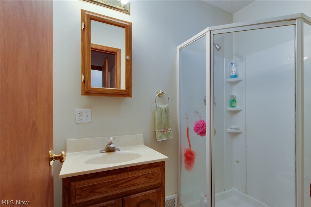 4391 Middle Ridge Road Perry, OH 44081 - Photo 17 of 22