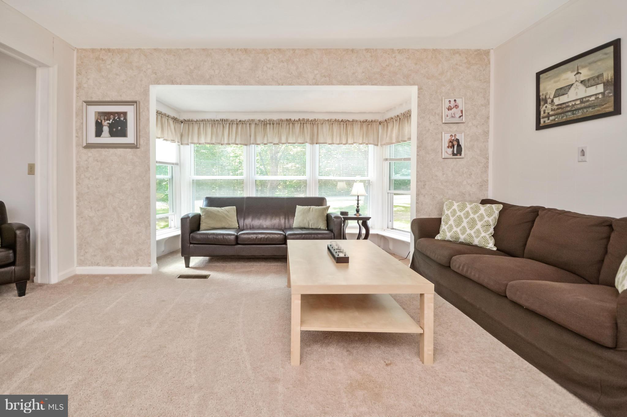 6105 Ridge Tree Road Fredericksburg, VA 22407 - Photo 12 of 26 Living Room