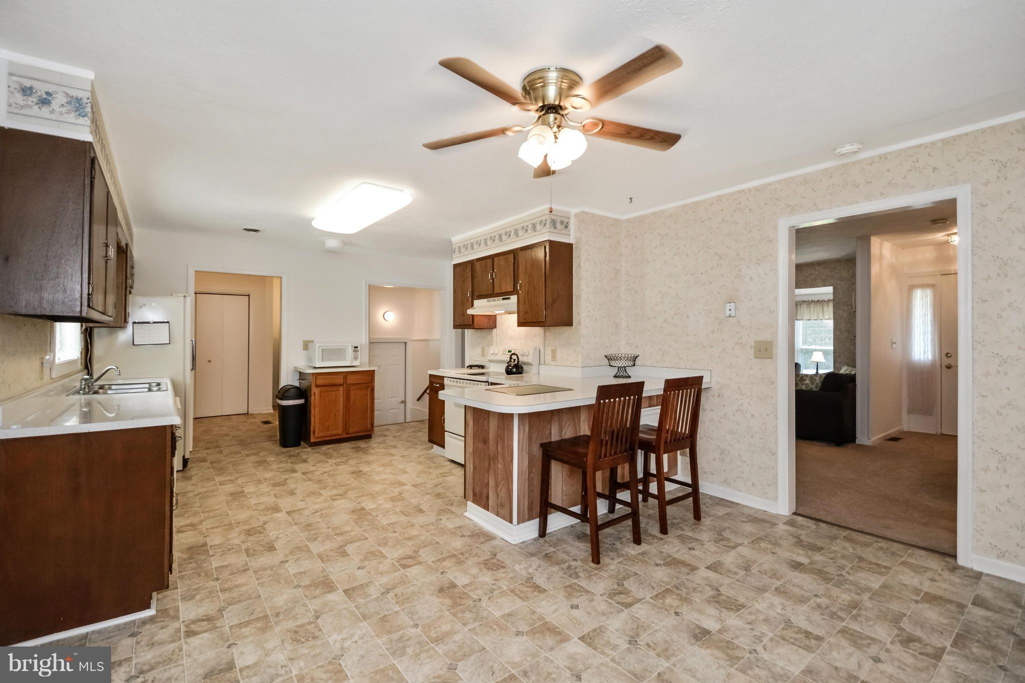 6105 Ridge Tree Road Fredericksburg, VA 22407 - Photo 13 of 26 Kitchen
