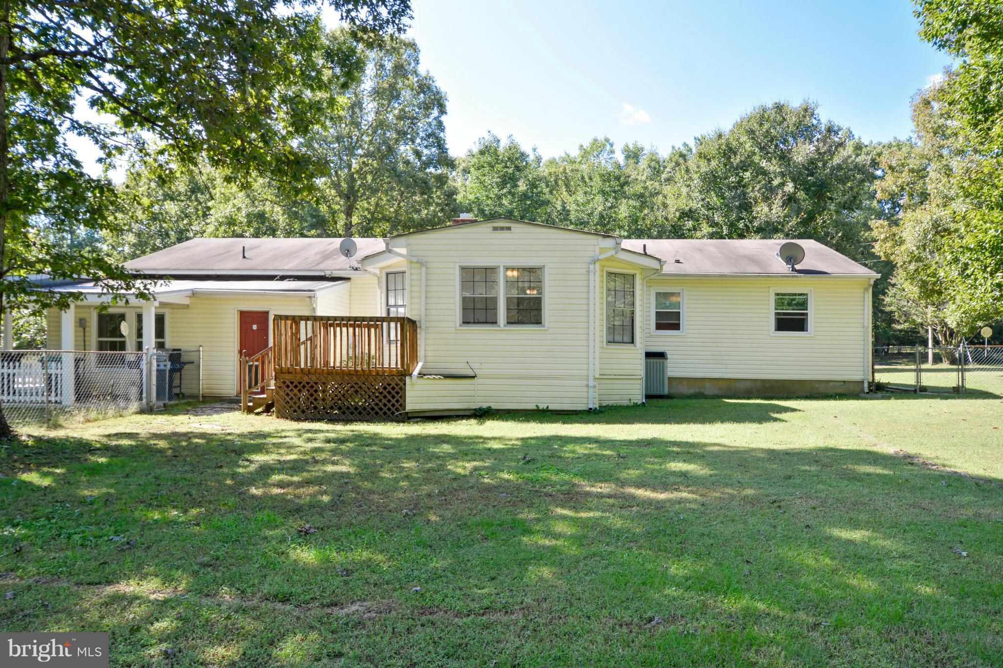 6105 Ridge Tree Road Fredericksburg, VA 22407 - Photo 26 of 26 Exterior (Rear)