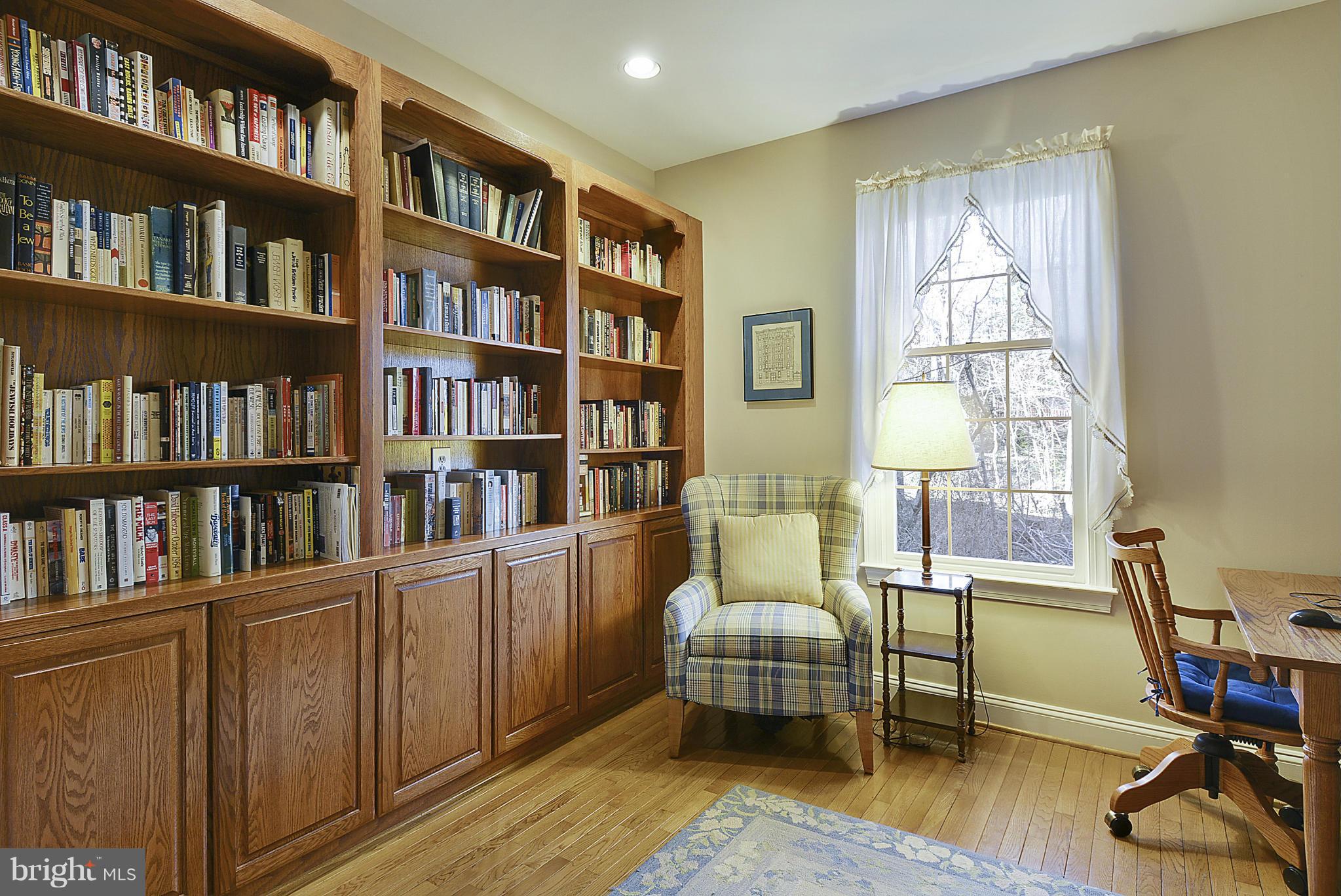 326 Tschiffely Square Road Gaithersburg, MD 20878 - Photo 4 of 30 Study