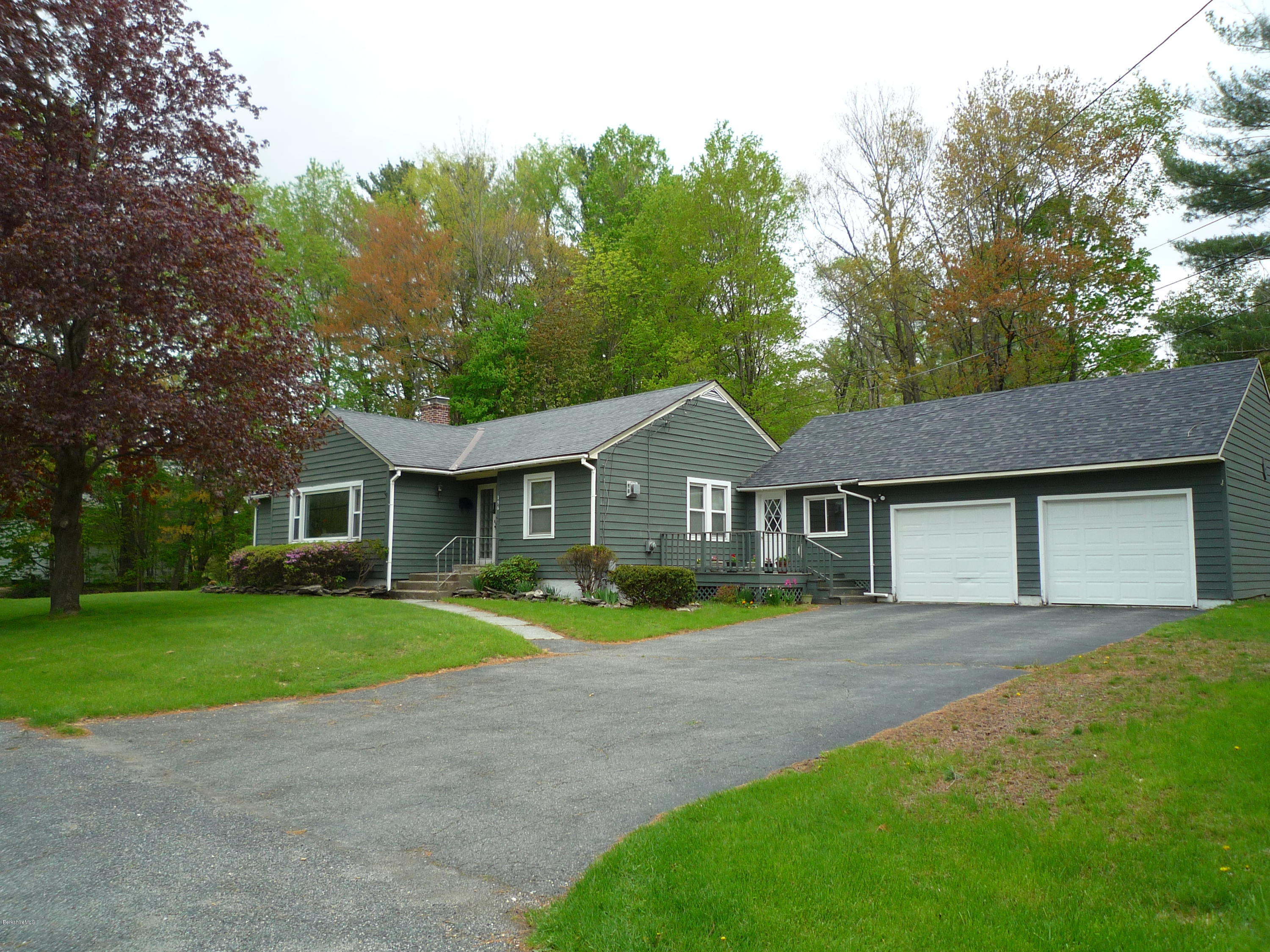 196 Bridges Road Williamstown, MA 01267 - Photo 1 of 15 chang 5.9 (3)