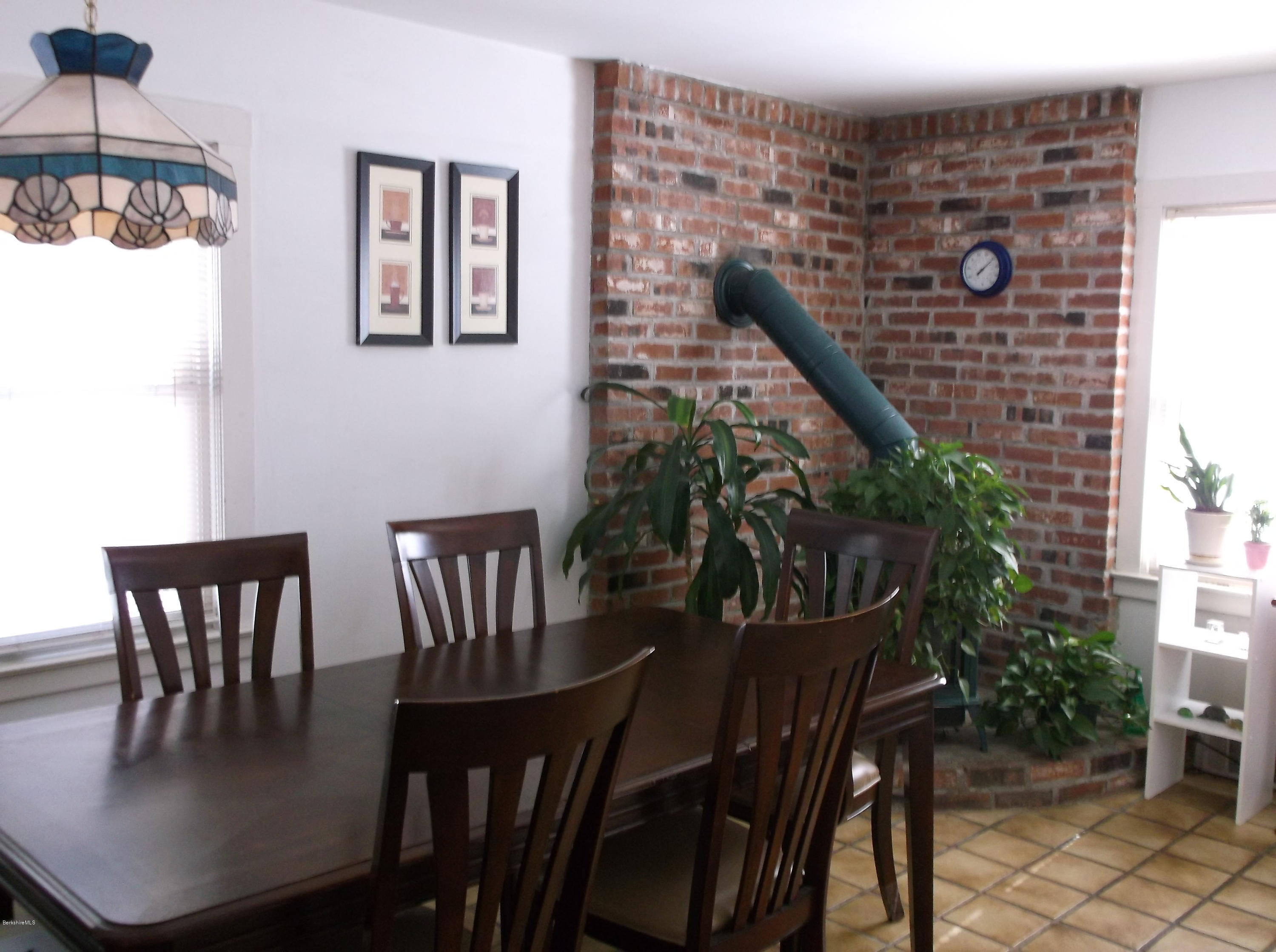 196 Bridges Road Williamstown, MA 01267 - Photo 7 of 15 dining