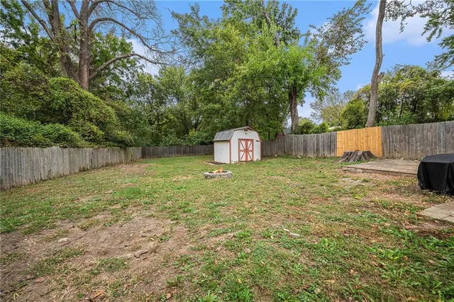 $200,000 | 16208 East Sea Avenue, Independence, MO 64050