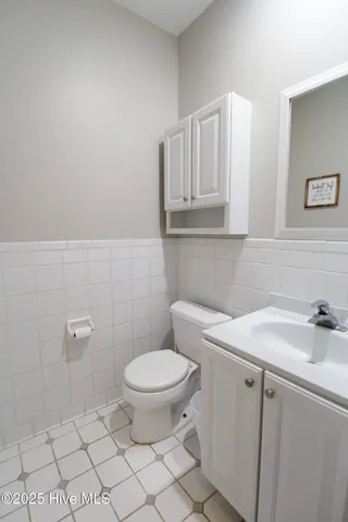 $420,000 | 102 South Country Club Drive, Kenansville, NC 28349