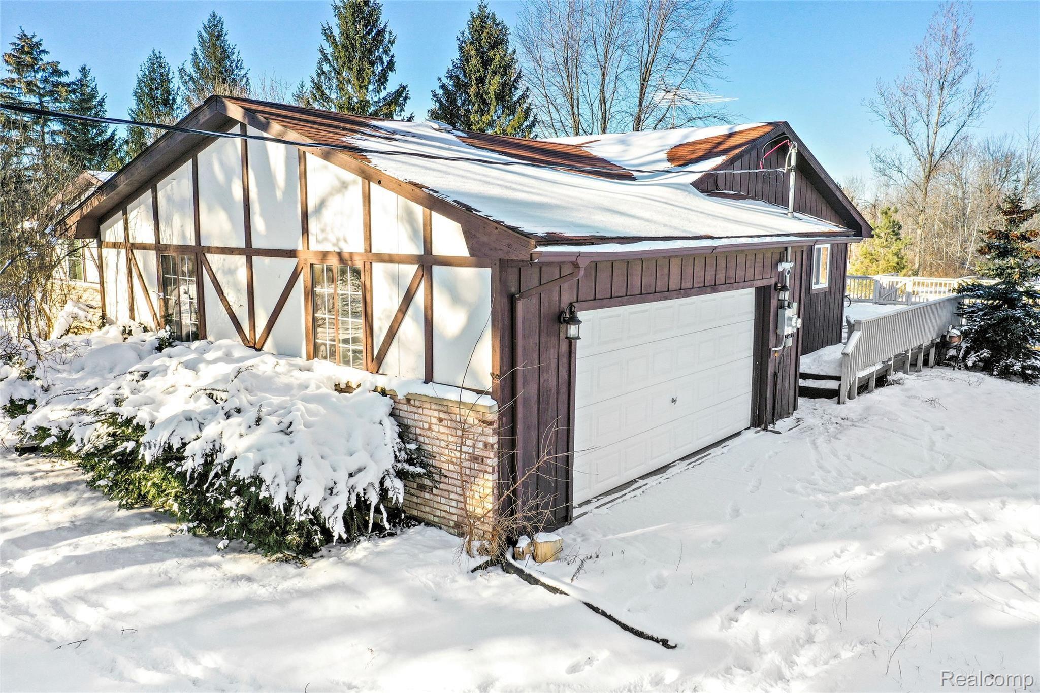 13830 Kaufman Road Capac, MI 48014 - Photo 9 of 34 DJI_0280.JPG