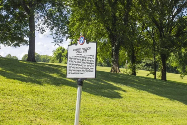 $476,990 | 1556 Oak Springs Drive, Columbia, TN 38401