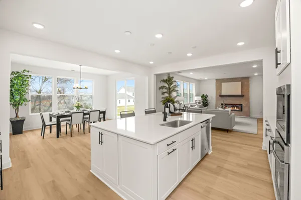 $476,990 | 1556 Oak Springs Drive, Columbia, TN 38401