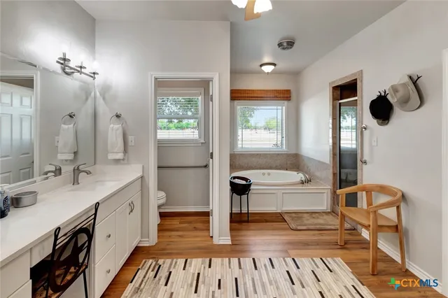 $999,998 | 202 Prairie View Road, Victoria, TX 77904