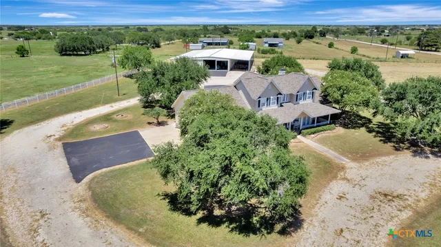 $999,998 | 202 Prairie View Road, Victoria, TX 77904