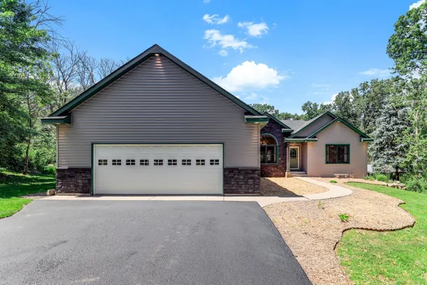 $525,000 | 9278 134th Avenue Southeast, Becker, MN 55308