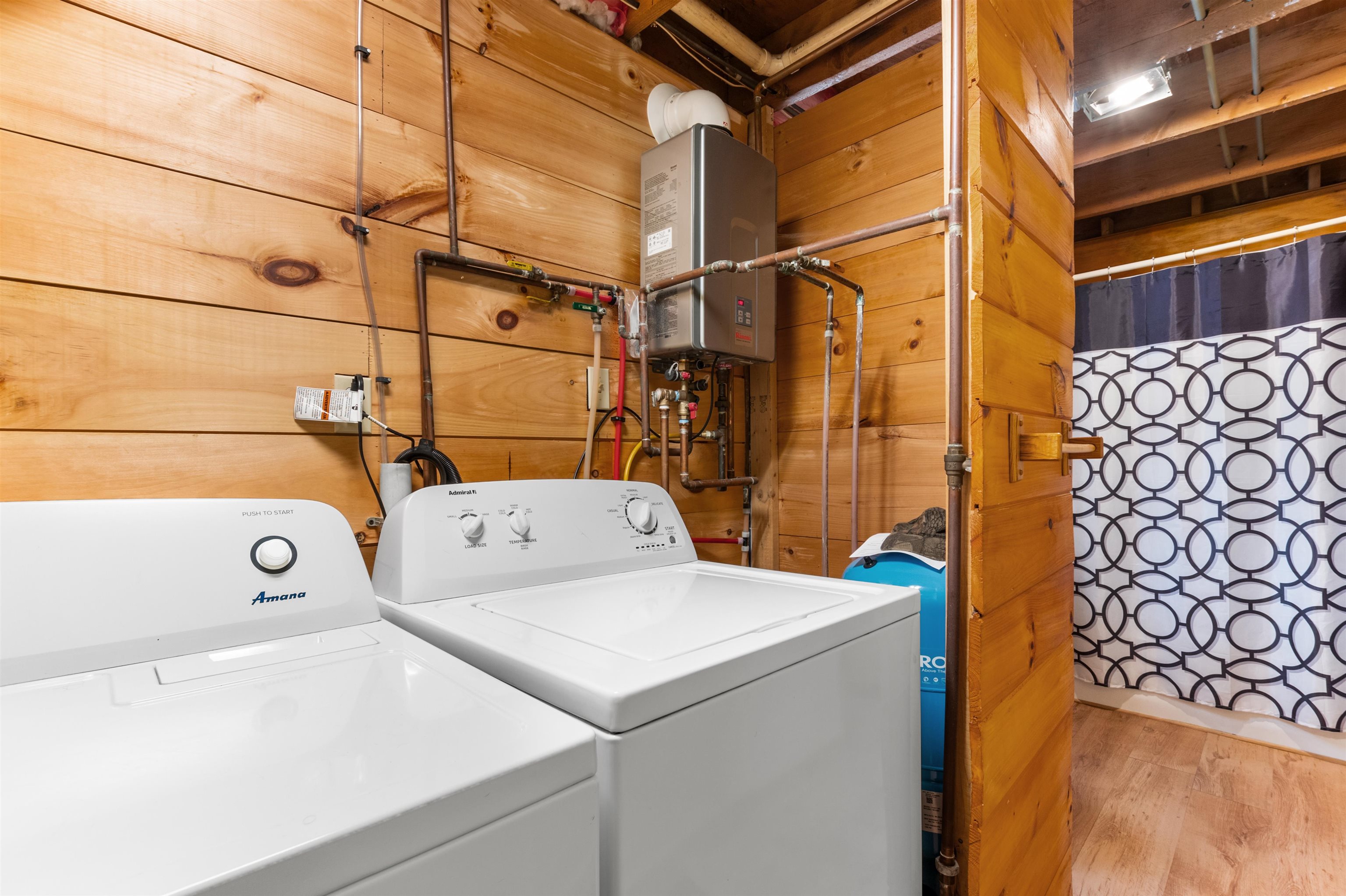 107 Lakeview Drive Errol, NH 03579 - Photo 14 of 57