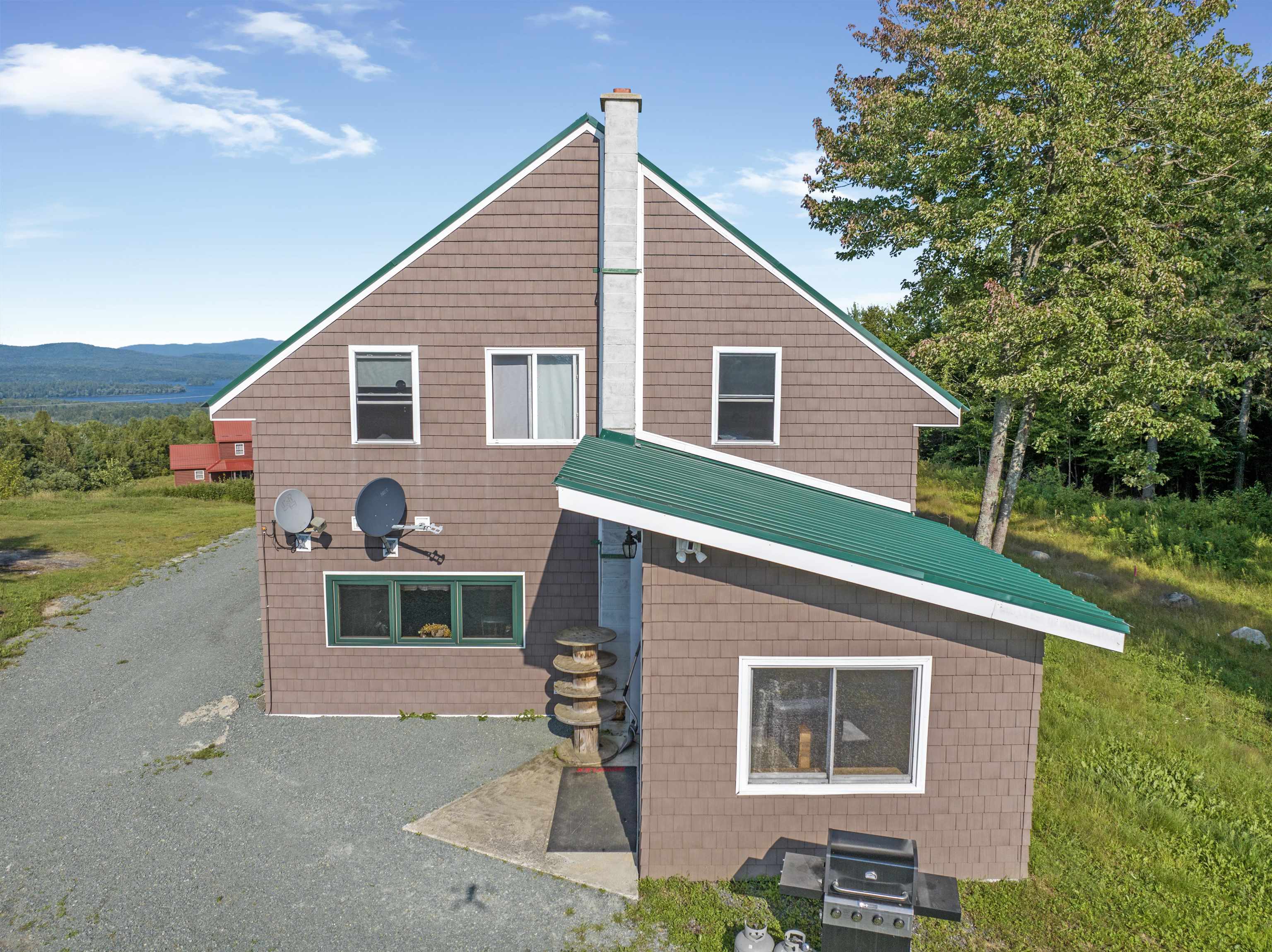 107 Lakeview Drive Errol, NH 03579 - Photo 6 of 57