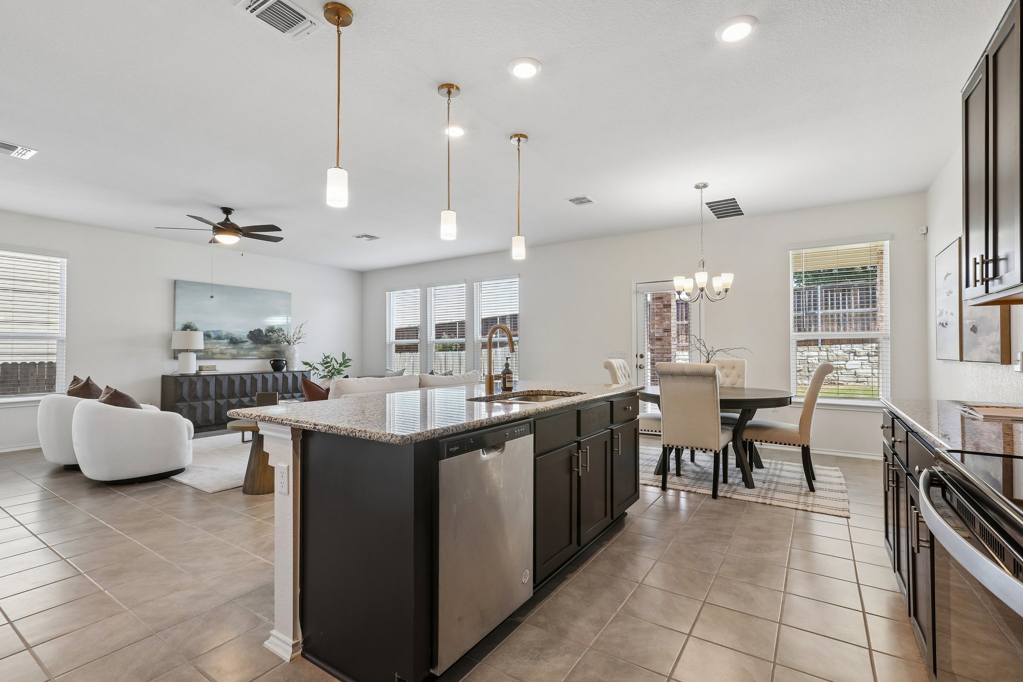 4612 Syndicate Rd Manor Manor, TX 78653 - Photo 2 of 29 Gallery Image 2