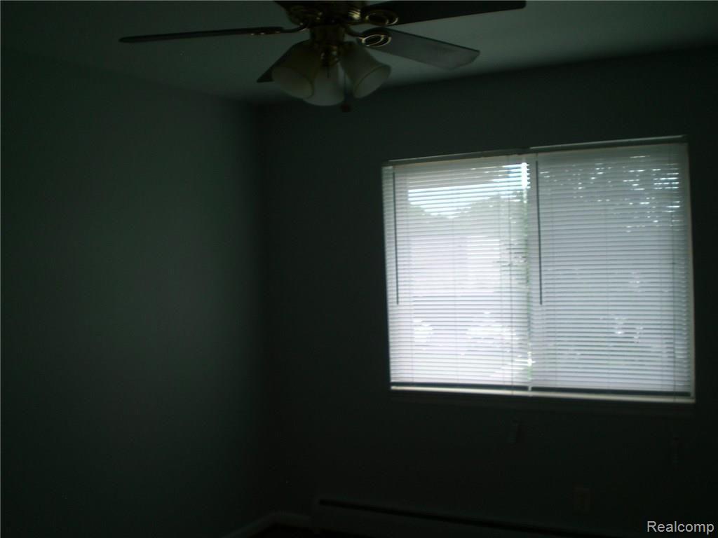 24111 Meridian Road, Unit 23 Grosse Ile, MI 48138 - Photo 10 of 11 CIMG2543.JPG