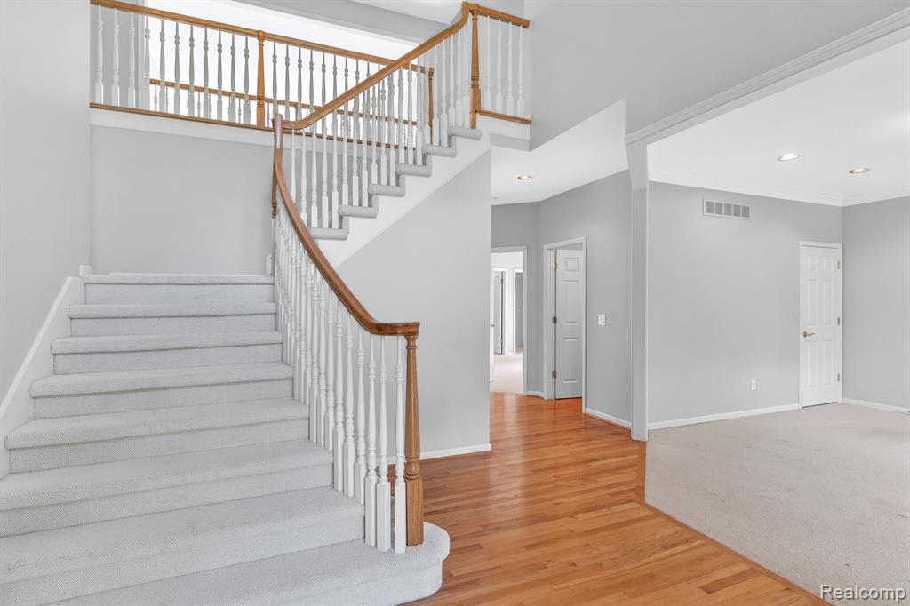 1691 Spring Creek Drive Rochester Hills, MI 48306 - Photo 7 of 78
