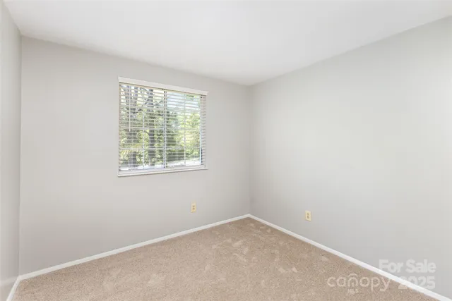 $195,000 | 7507 Holly Grove Court, Charlotte, NC 28227