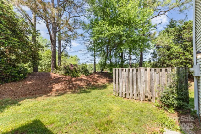 $195,000 | 7507 Holly Grove Court, Charlotte, NC 28227