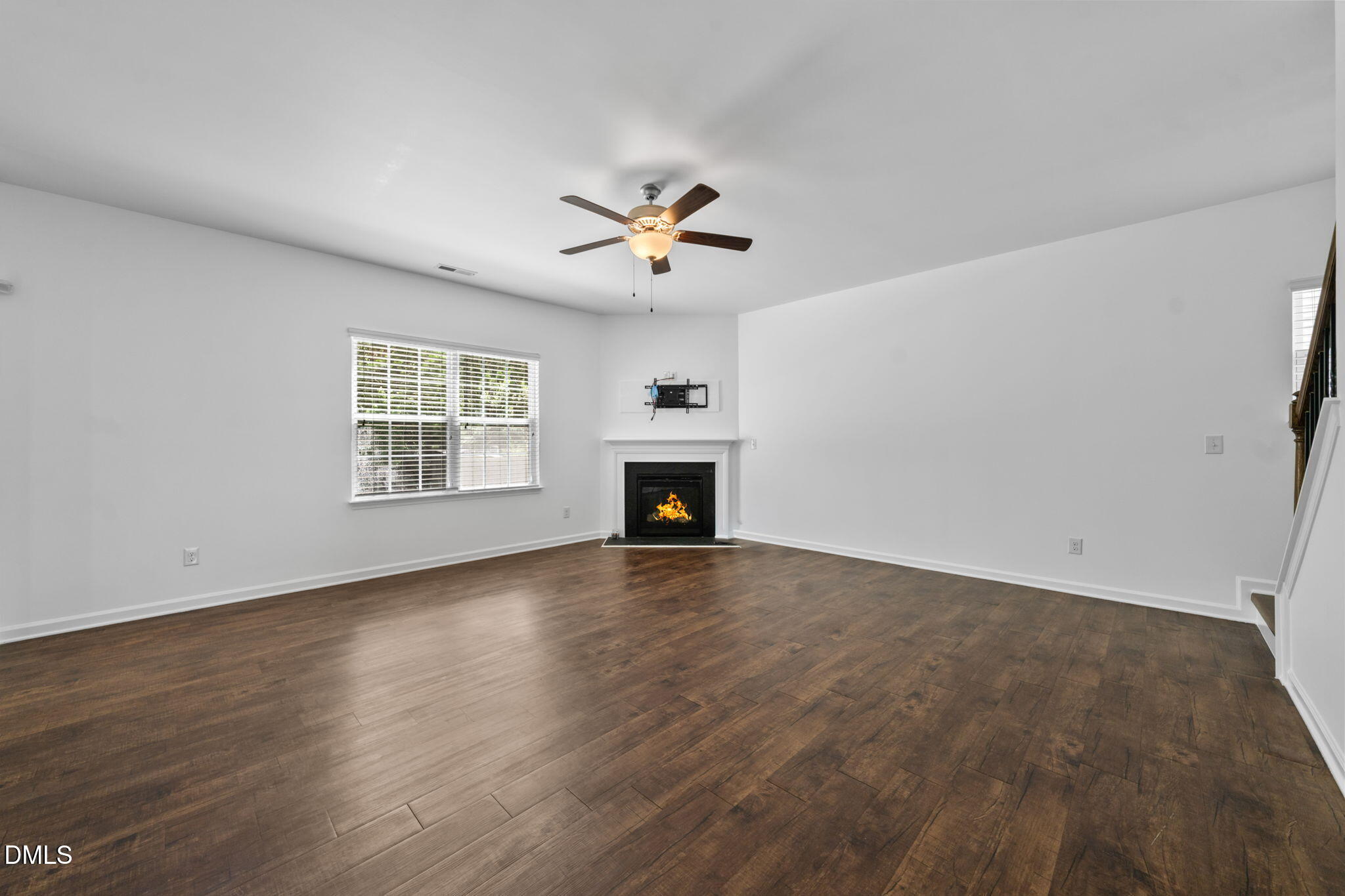 1532 Stark Spring Street Raleigh, NC 27610 - Photo 16 of 55 Family room (1)