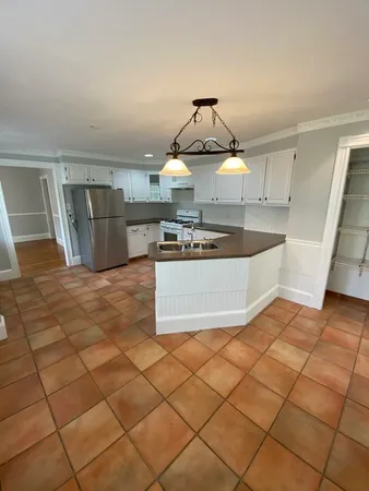 $4,500 | 12 Avon Street, Unit 12, Reading, MA 01867
