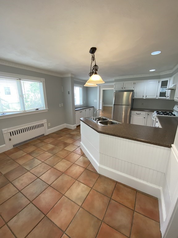 12 Avon Street, Unit 12 Reading, MA 01867 - Photo 6 of 25